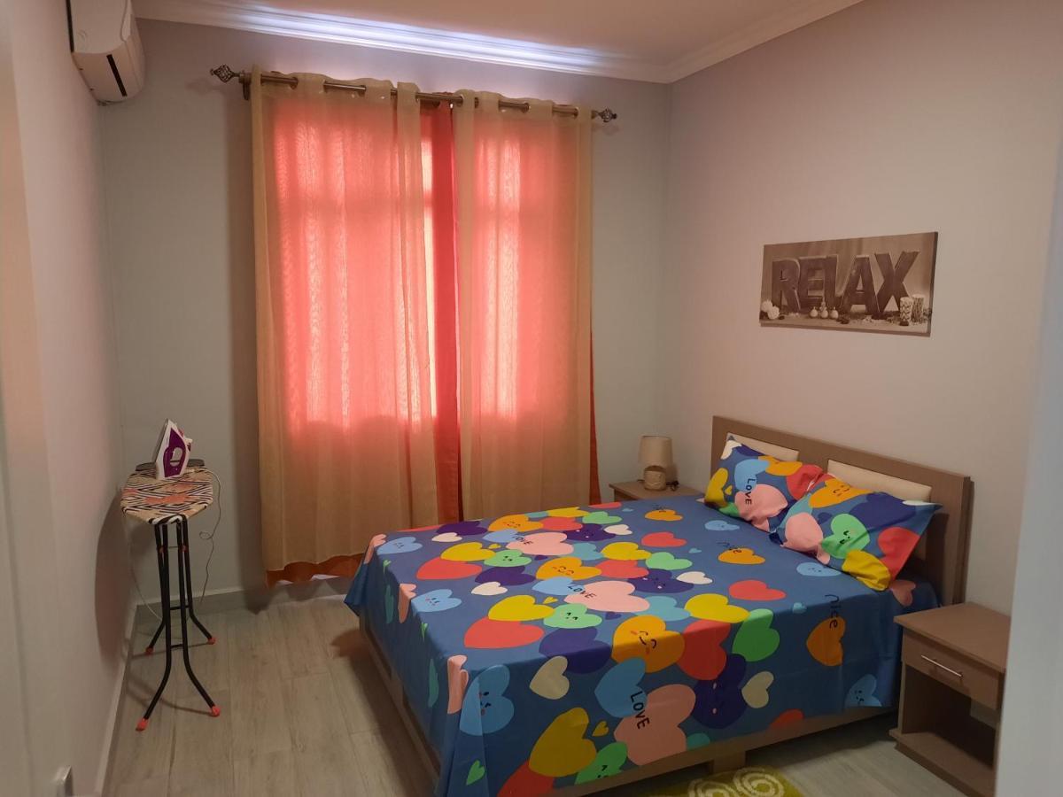 Nivi Cosy Appartment Flic en Flac Exterior photo